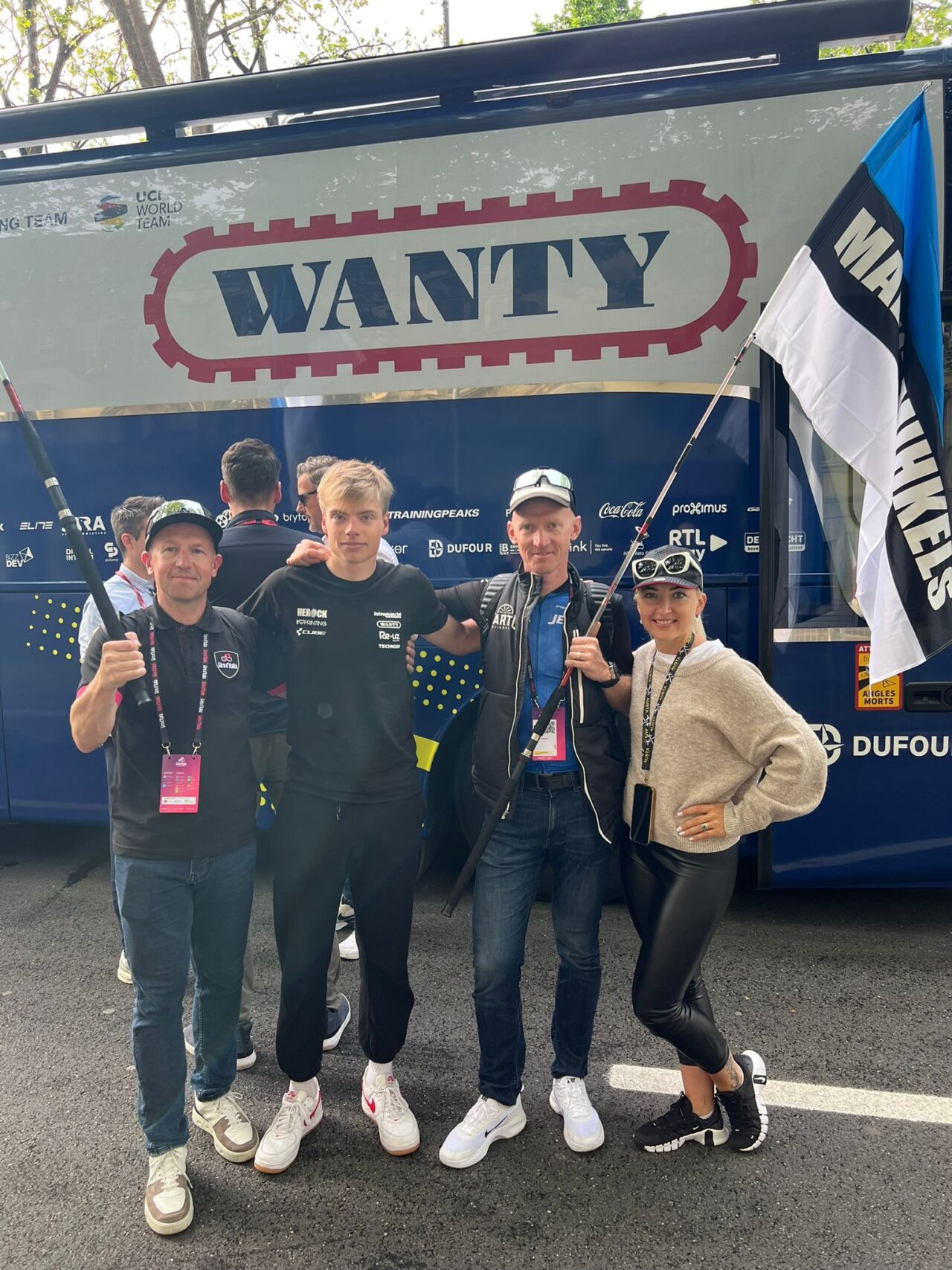 479ba5d3-e9a6-48b2-bf11-1c613bc5f927